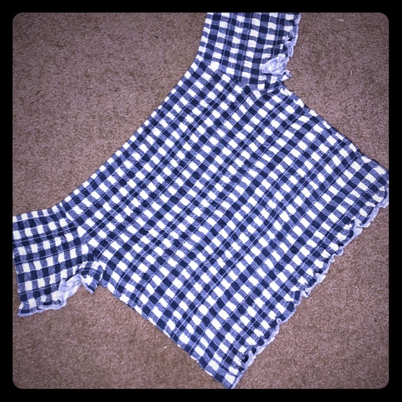 Crop Top - Picture 2 of 3